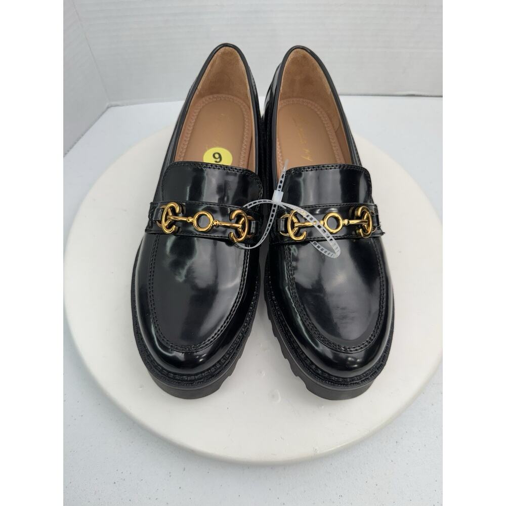 Circus by Sam Edelman Black Patent Loafers with Gold Chain - Picture 3 of 12